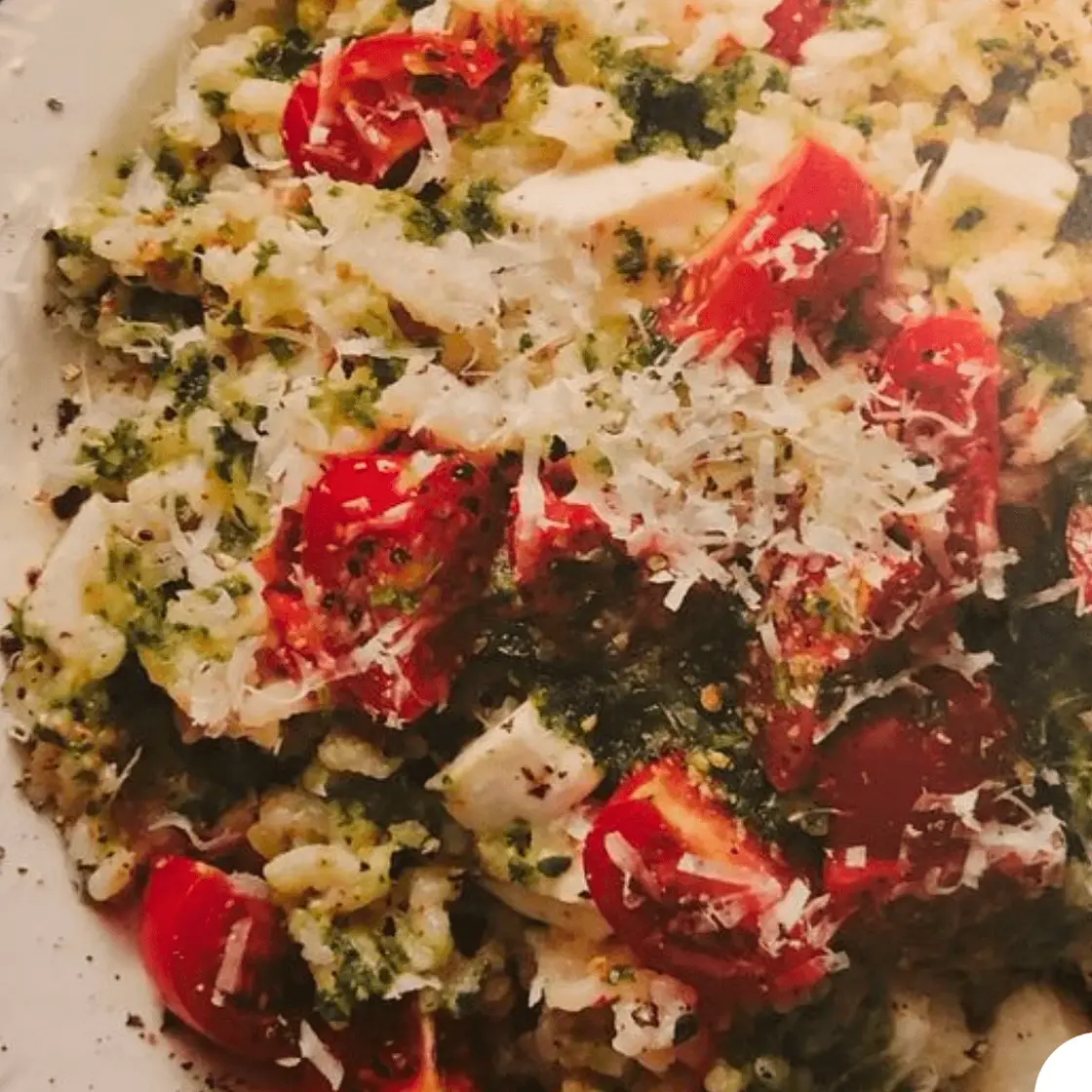 Pesto Risotto with cherry
tomatoes and mozzarella...