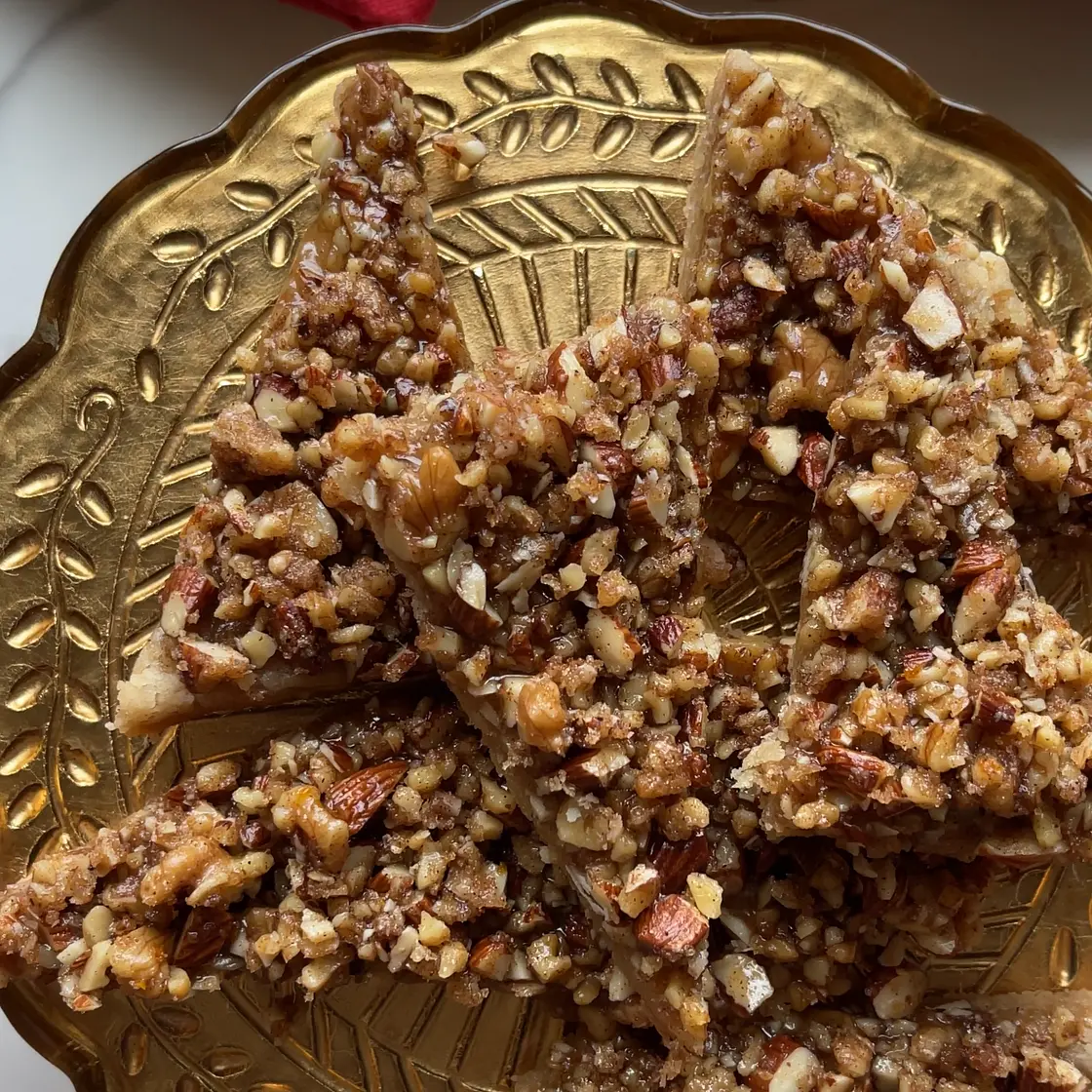 Baklava Cookie Bars