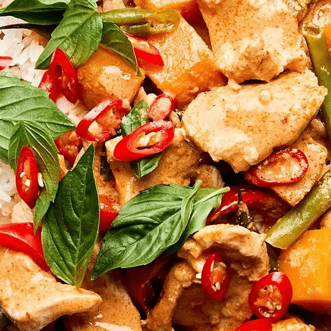 Thai red chicken curry