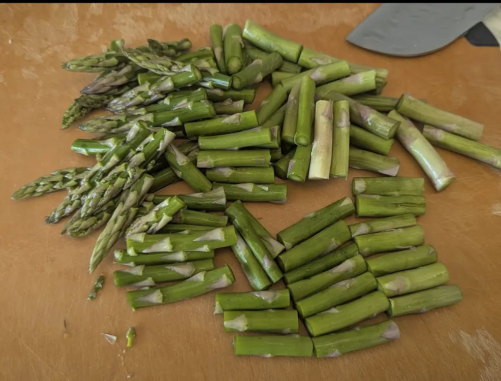 Cut asparagus to