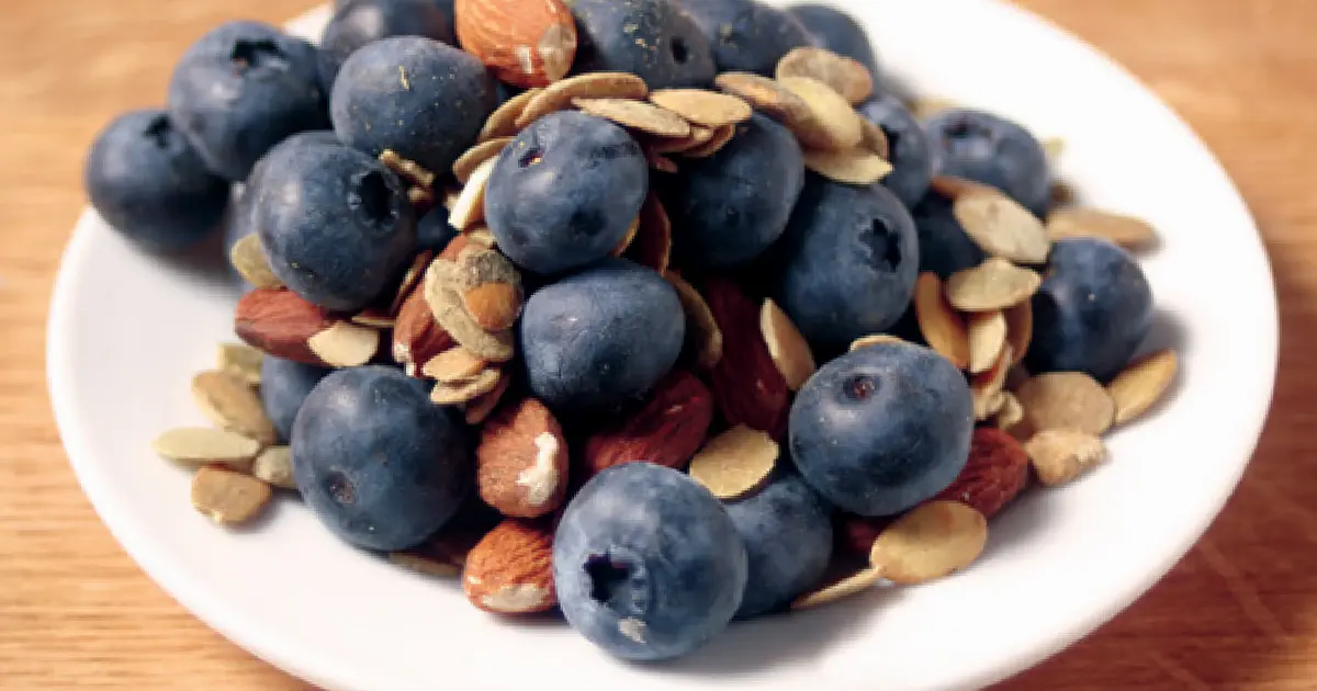 Blueberry, Almond and Pumpkin Seeds Recipe | Samsung Food App