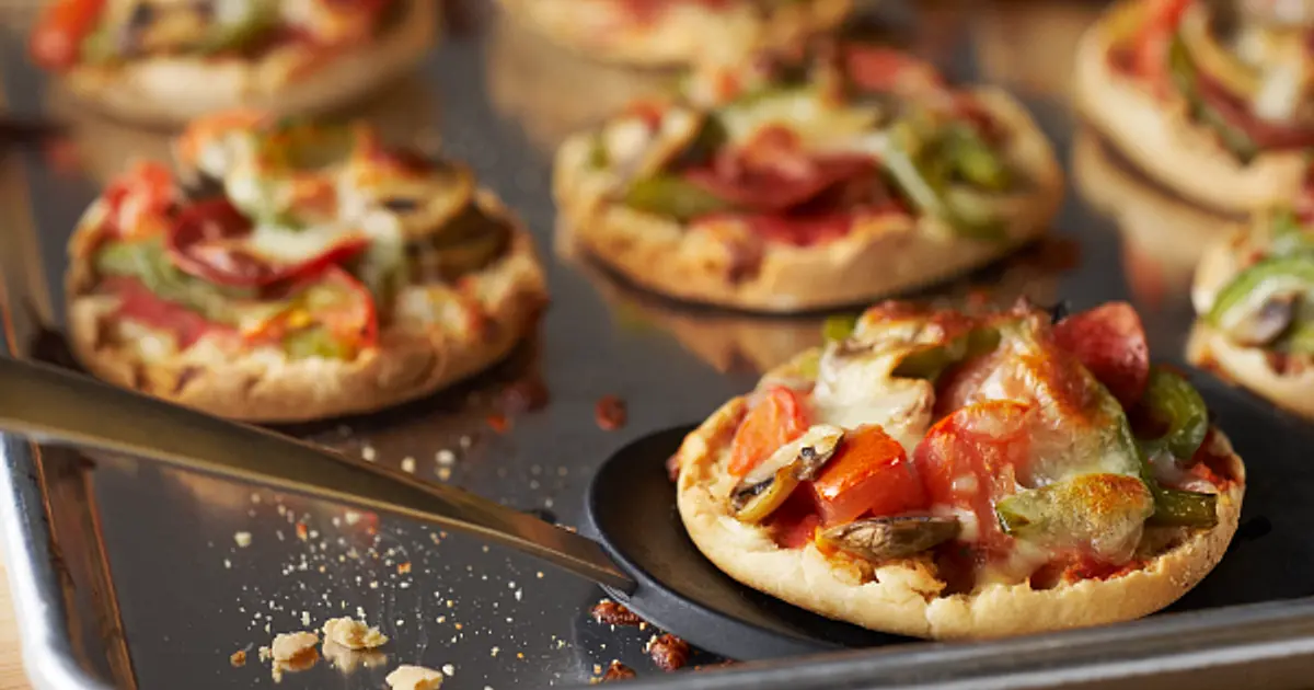 Mini-Pizzas Recipe | Samsung Food App
