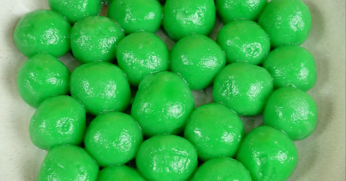 Pandan Glutinous Rice Balls Recipe | Samsung Food App
