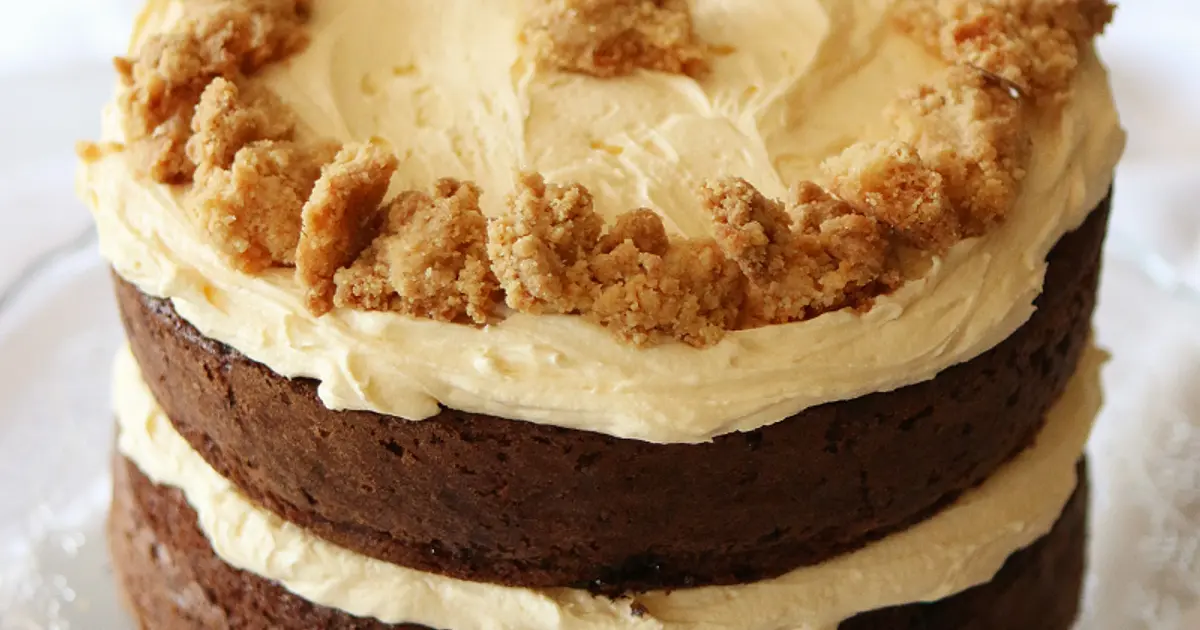 Bramley Apple Cake with Custard Icing Recipe | Samsung Food App