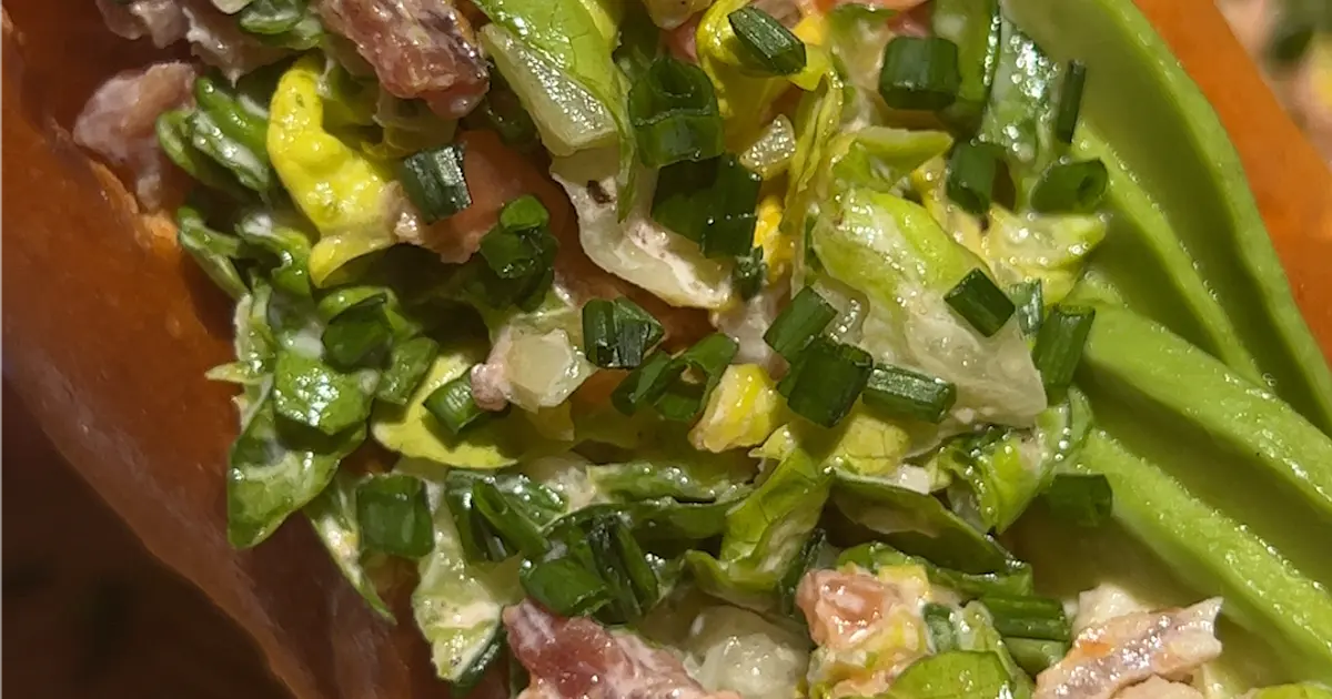 BLTA Salad Sandwich Recipe | Samsung Food App