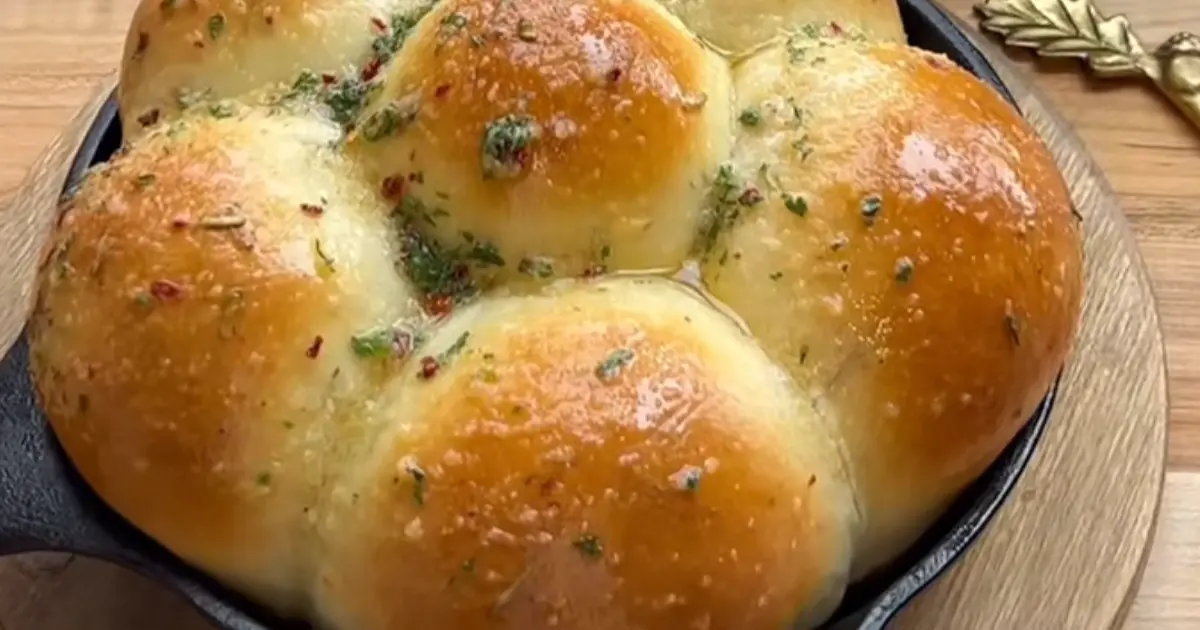 Rosemary Pull-Apart Bread Recipe | Samsung Food App