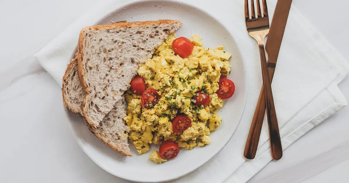 Tofu Scramble on Toast Recipe | Samsung Food App