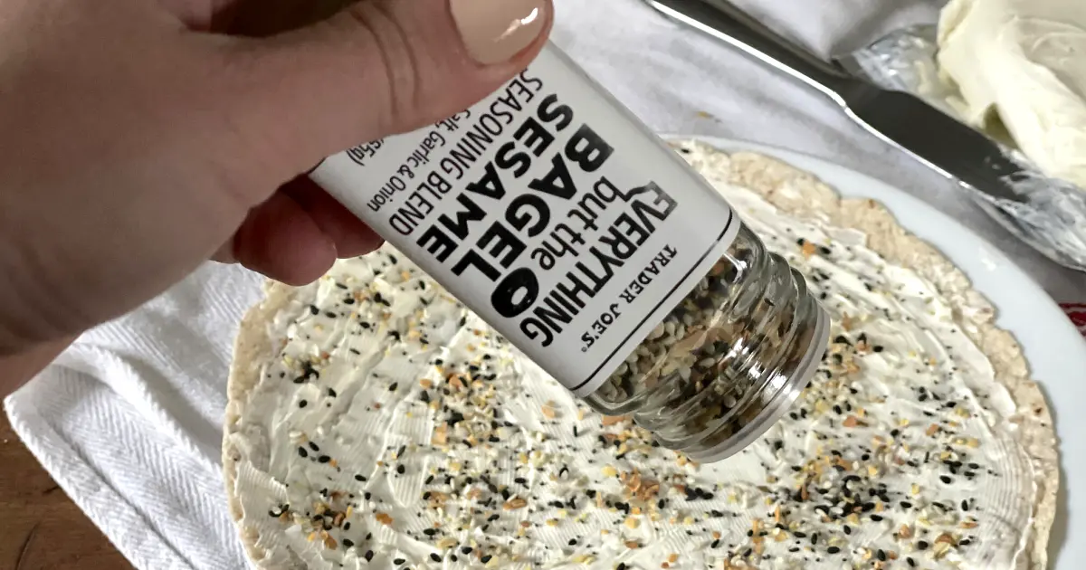 Keto Tortilla Roll Ups with Everything Bagel Seasoning Recipe | Samsung Food App
