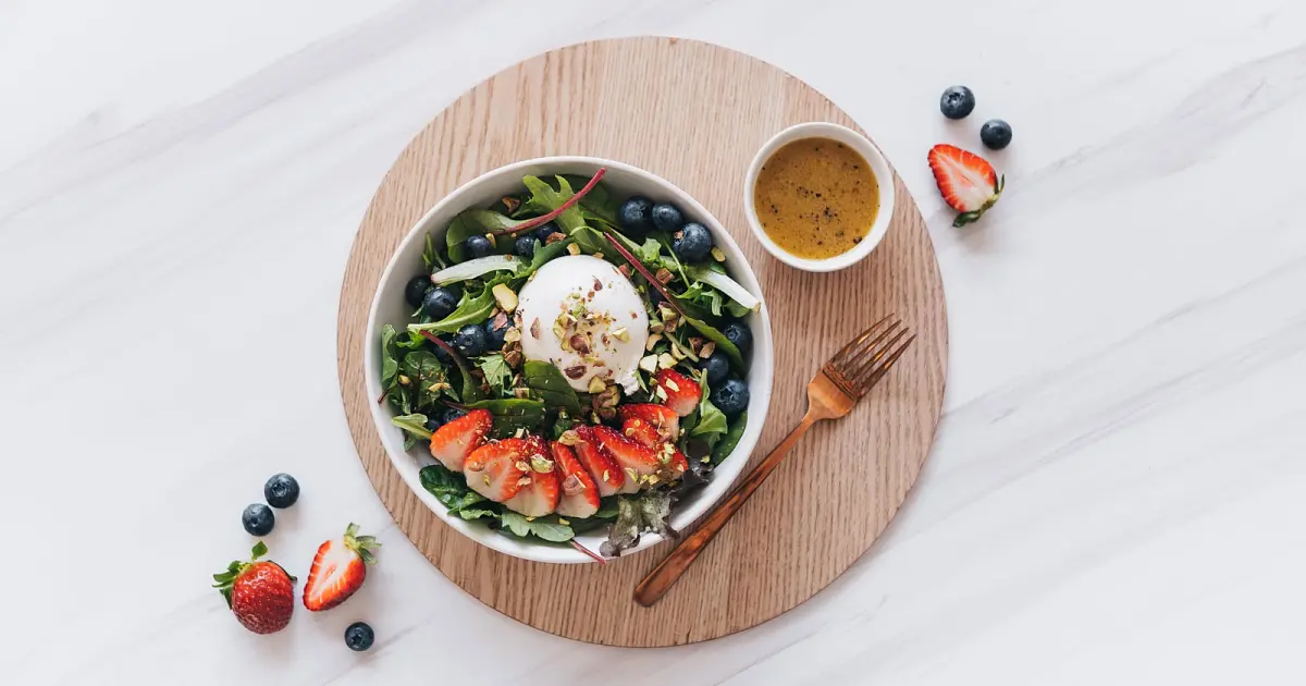 Berry Burrata Salad Recipe | Samsung Food App