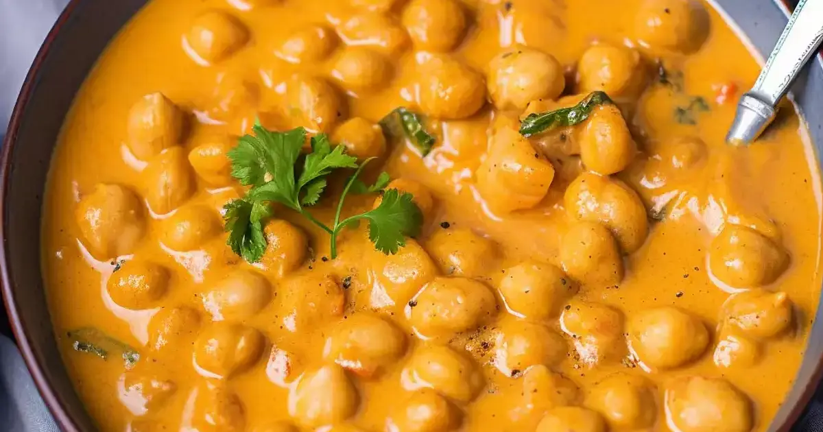 Creamy Coconut Chickpea Curry Recipe | Samsung Food App