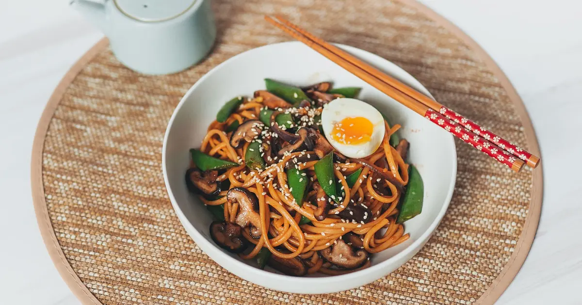 Veggie Yaki Udon Recipe | Samsung Food App
