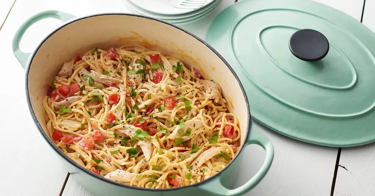 One-Pot Chicken Spaghetti Recipe | Samsung Food App