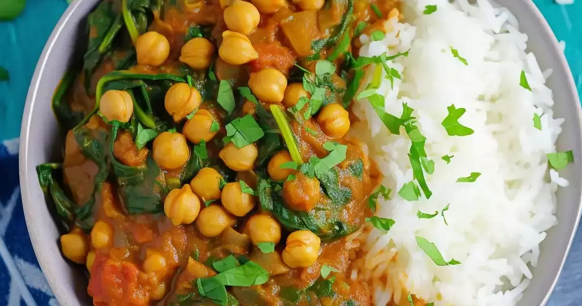 Chickpea & Spinach Curry Recipe | Samsung Food App