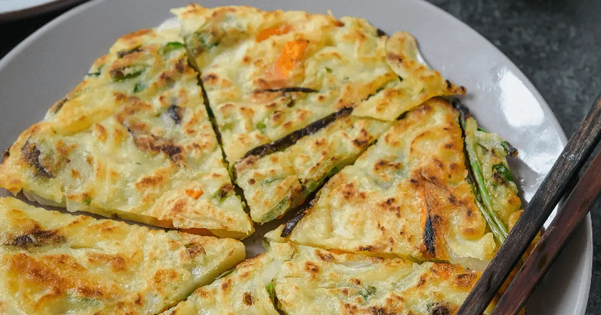 Vegan Pajeon 파전 (Korean Scallion/Green Onion Pancakes) Recipe | Samsung Food App