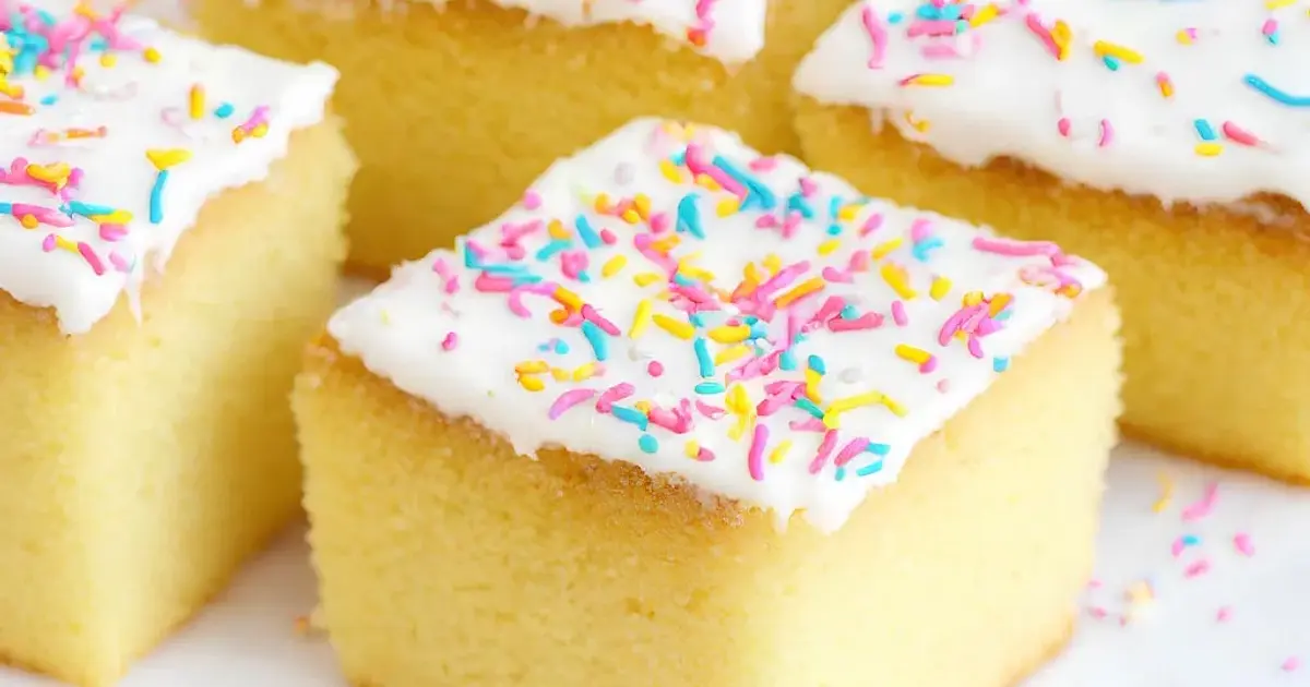 Vanilla Tray Bake Recipe | Samsung Food App