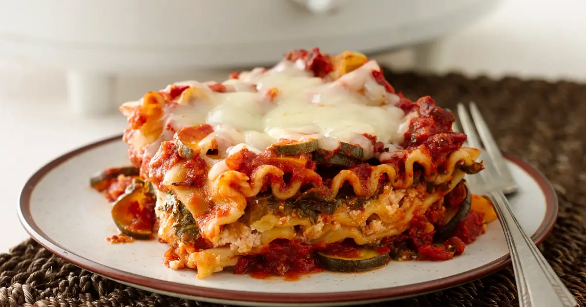 Skinny Slow-Cooker Spinach Lasagna Recipe | Samsung Food App