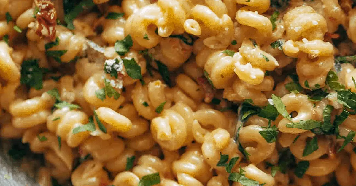 Creamy Garlic Sun-Dried Tomato Pasta Recipe | Samsung Food App