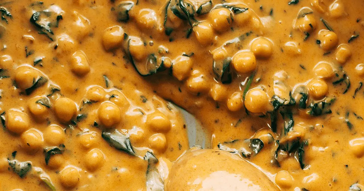 Steph's Chickpea Curry with Spinach and Rice Recipe | Samsung Food App