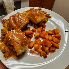 Rating: 4+

this was very good to me. mince the onion. we did it with roasted sweet potato chunks on the side.