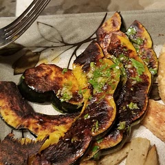 used a little hot sauce instead of chili and this tastes amazing!