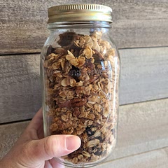 I always use honey, extra cinnamon, and change up the fruits based on what I have.