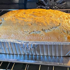 I was able to make both a gluten and gluten free tasty banana bread with the same recipe!