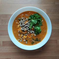 definitely needed a little more curry powder and chilli than the recipe suggests but otherwise really tasty