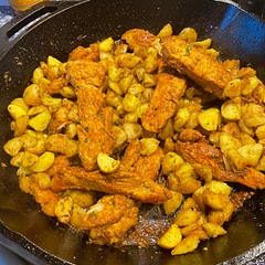 this was so freaking good!!! i added some old bay to the potatoes when they were cooking in my skillet, so tasty