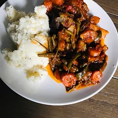 SO nice! And very easy! I added a tin of chopped tomatoes, beef oxo cubes instead of vegetable stock and about half a cup less water than instructed - turned out perfect.