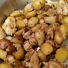 This was really good! I left out the red pepper flakes because I have a little one who is very sensitive to spice. It's still flavorful, and was easy to make!