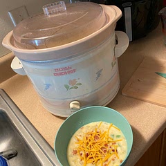 Makes so much soup! Was super easy, I was able to put it in and have it ready to eat after class.
