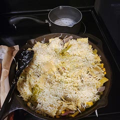 OMG!!! This is so freaking good! Will definitely make again when in the mood for a pasta dish. Paired it with garlic bread. Just a heads-up though. It will be an oily dish, but it doesn't matter because it's so flavorful!