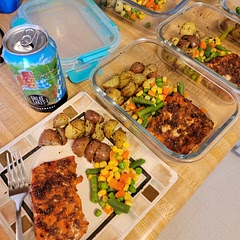 This salmon was soooo good! The sweet and spicy of the seasoning completely blocks the fish taste. My fiance loved this recipe, and it's perfect for our meal prepping.