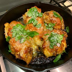 So so good especially with a nice spaghetti with marinara sauce. The mixing of garlic and onion Powder in the eggs and with panko added so much flavor.