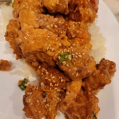 Soooo good though! I made mine a bit more spicy but yeah. Perfect dish.