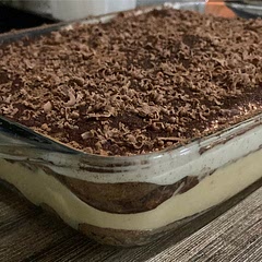 Made this as my birthday cake and was blown away. 
One of the best sweets I ever tasted 😍
Not to sweet and very very creamy! 

I will make double batch next time.