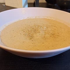 Loved it 💗 I didn't have vegetable broth so I used water and added one chicken stock cube.