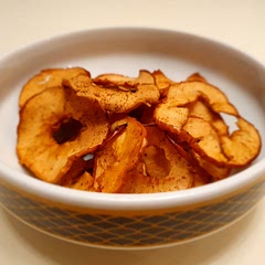 Amazing snack! Added a bit of nutmeg and drizzled with some honey.