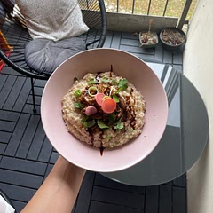 savory parmesan & pecorino oats, topped with caramelized oyster mushrooms and pickled radishes