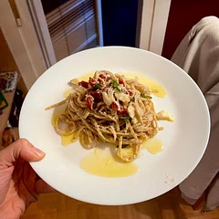 sort of used this as a base recipe, but apart from using fresh truffle pasta, added some dried tomatoes and basil. super tasty&decadent