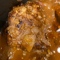 The ketchup in the gravy is weird. I added brown gravy, garlic and pepper.