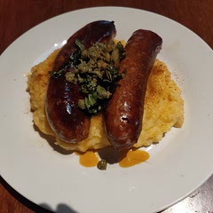 Yum this was so good. Added peppercorn sausages to top it off