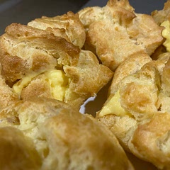 use only 3 eggs!! add two tsp of vanilla extract when mixing in the eggs, and make sure the eggs are room temperature and added once the batter has cooled, or else the eggs will cook in it. definitely read the reviews on the website before making, the directions are severely lacking. i’ll be using a different recipe next time😵💫