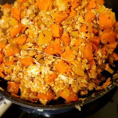 Added extra yellow peppers and chili flakes because I prefer more spice, but delicious 😋