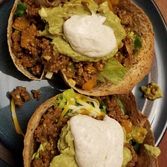 I omitted the jalapeno peppers. It turned out so pretty. The taste without the jalapenos isn't very spicy but very tasty. The salad is very filling.