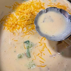 Needs more cheese and seasoning.