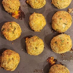 This was a good recipe! I followed the instructions, and rolled the  meatballs in egg whites then the mix of breadcrumbs and parmesan cheese. 
It was one of those days when I could barely remember where anything is - so I added the full cup of breadcrumbs to the mix, and two eggs, and the meatballs still came out moist and good! So I guess the recipe is dummyproof 🤣
Update: to shape the meatballs, wet your hands with water, and rinse periodically. Works like a charm to prevent the mix fr sticking to my hands.