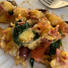 We used pre-made polenta but still added all the spices, and we also added turkey bacon pieces. Such bright flavors!