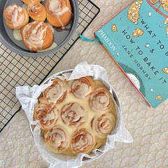 I’ve always doubled the fillings recipe because my dad said he couldn’t taste them 😂. Also, pouring cream before baking - genius. The rolls from recipes I’ve tried before turned out with these hard & dry outer “shells”, but not this one.