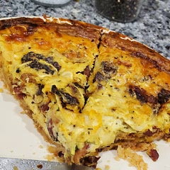 Made it with shredded zucchini and bacon. Turned out great!  Had to bake a little longer than described in the recipe,  but still very tasty.